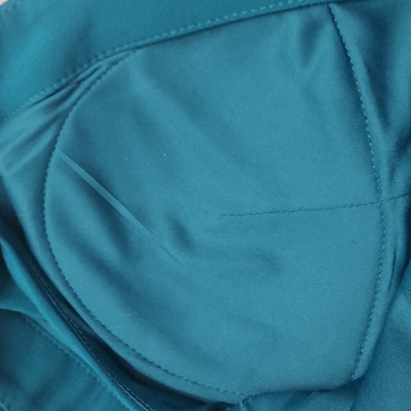 LAUNDRY BY SHELLI SEGAL Sleeveless VNeck Peplum Dress - Picture 11 of 12